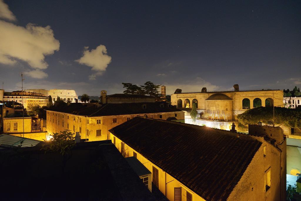 Colosseum Colosseo ローマ 部屋 写真